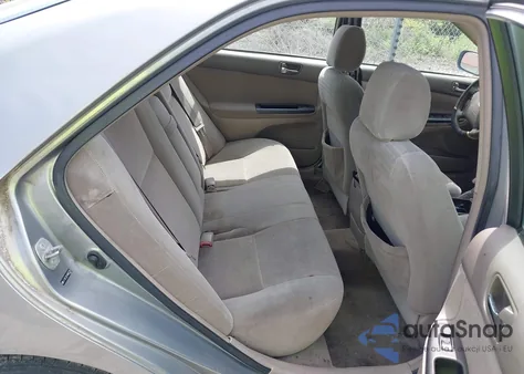 2006 Toyota Camry Le z USA, uszkodzony, nr VIN 4T1BE32K16U657235